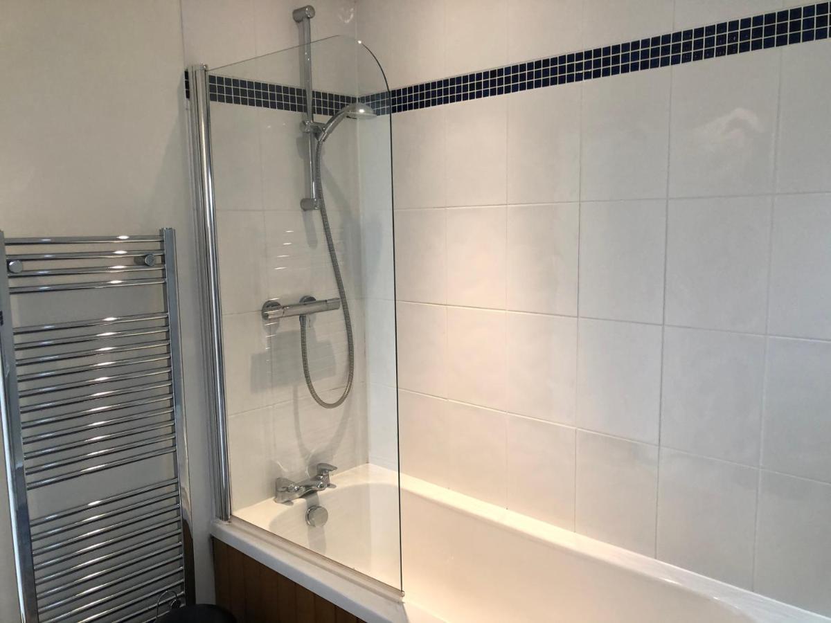 Wisteria Are Self Catering In A Beautiful Village Location Apartment *